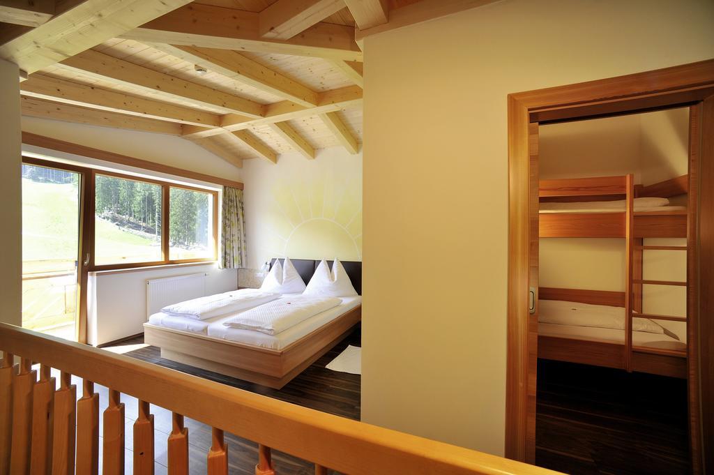 Familienhotel Moos-Alm Lienz Kamer foto